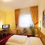Arthotel Ambassador - Free Parking 3*