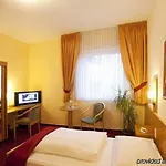 Arthotel Ambassador - Free Parking Hotel