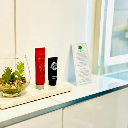 Arthotel Ambassador - Free Parking Hotel