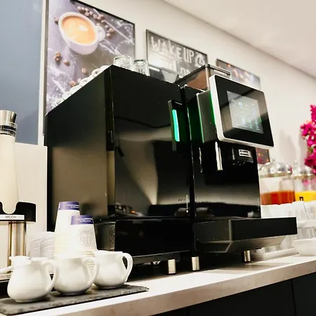 Arthotel Ambassador - Free Parking Hotel