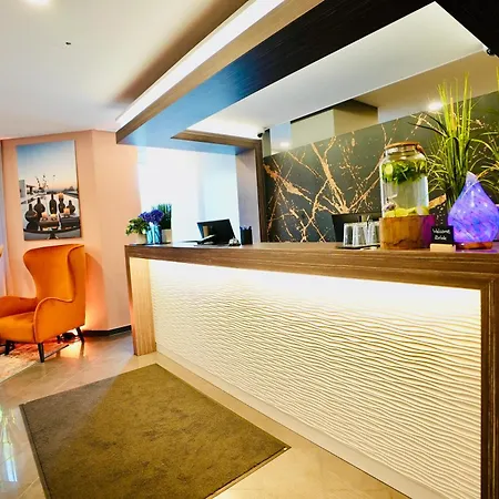 Hotel Arthotel Ambassador - Free Parking