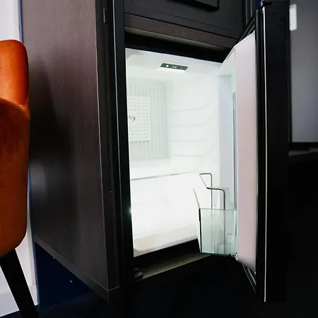 Arthotel Ambassador - Free Parking Ξενοδοχείο 3*