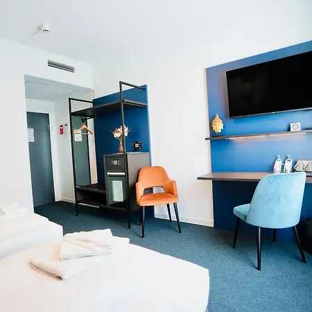 Ξενοδοχείο Arthotel Ambassador - Free Parking 3*