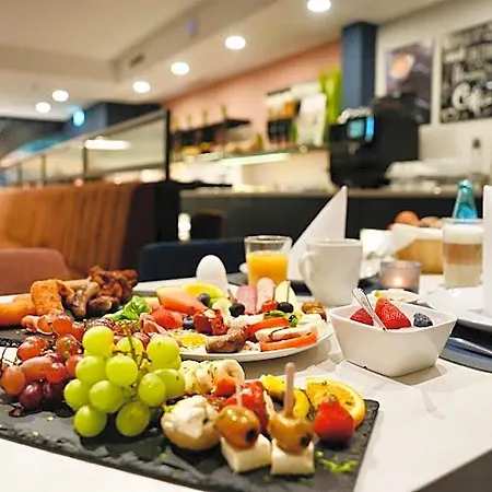 Arthotel Ambassador - Free Parking Hotel 3*