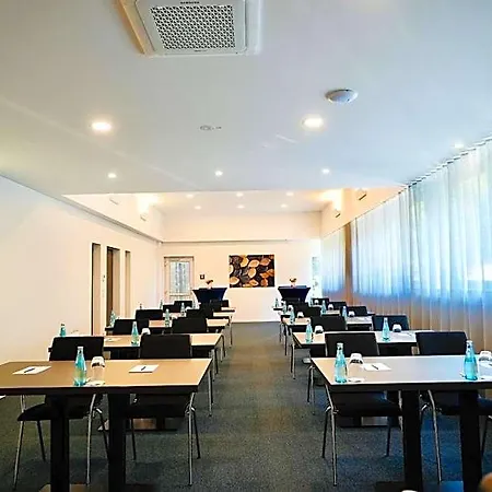 Hotel Arthotel Ambassador - Free Parking