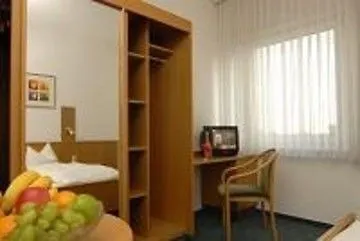 מלון Arthotel Ambassador - Free Parking ויסבאדן