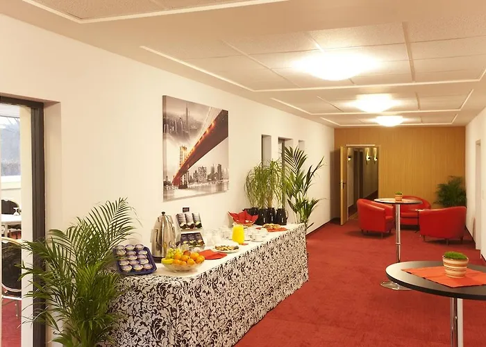 酒店 Arthotel Ambassador - Free Parking 威斯巴登