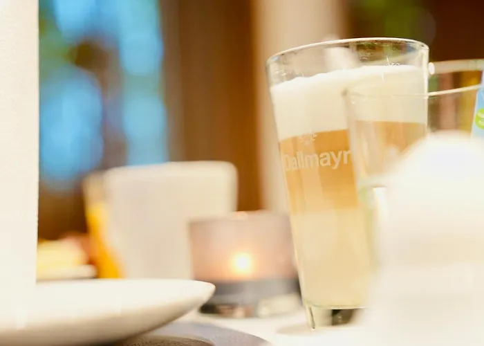 Arthotel Ambassador - Free Parking