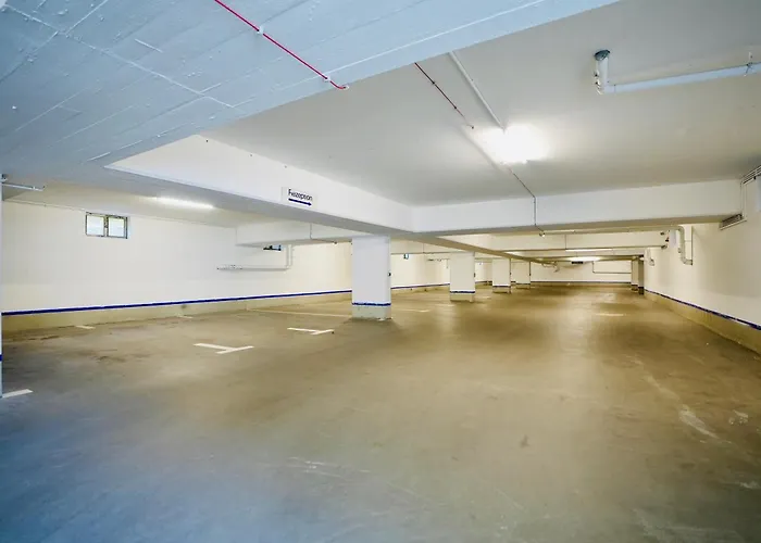 Arthotel Ambassador - Free Parking