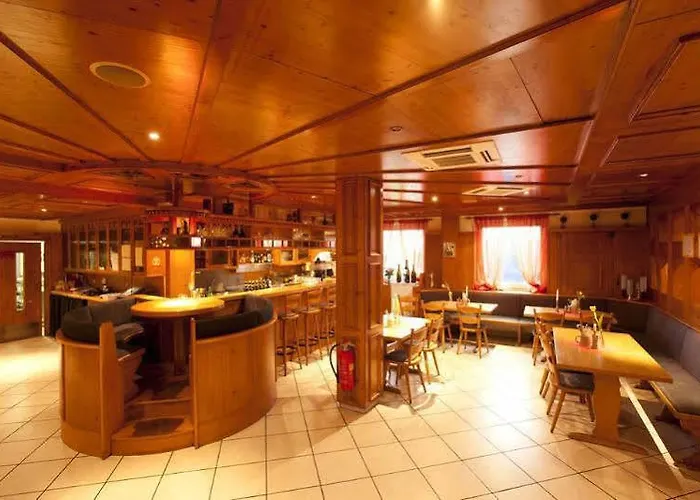 酒店 Arthotel Ambassador - Free Parking