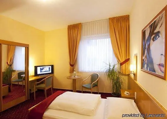 Arthotel Ambassador - Free Parking 酒店