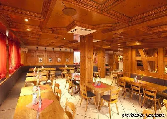 酒店 Arthotel Ambassador - Free Parking 威斯巴登