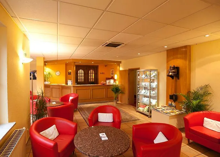 Arthotel Ambassador - Free Parking 酒店 3*